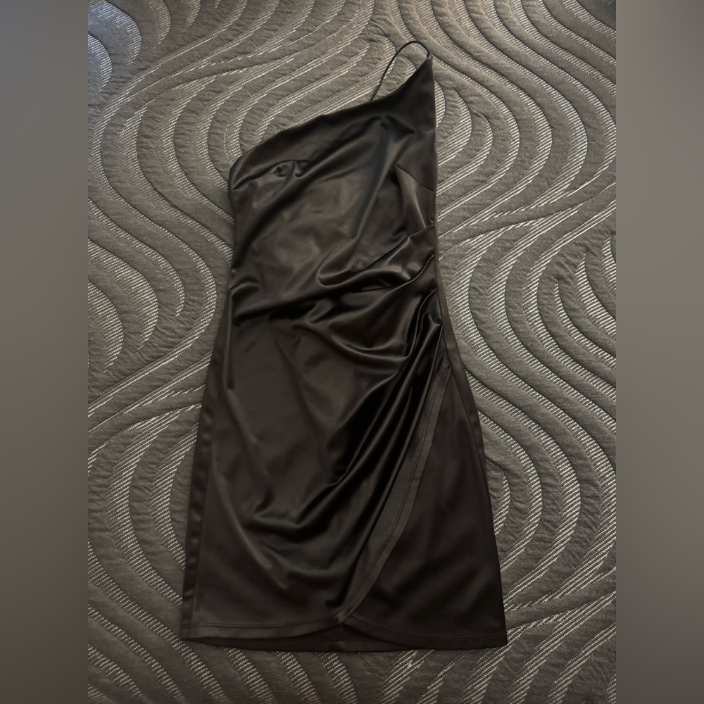Elegant Black One Shoulder Dress